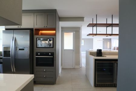 Apartamento para alugar com 300m², 4 quartos e 4 vagasCozinha