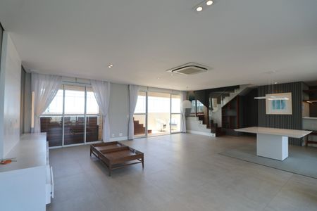 Apartamento para alugar com 300m², 4 quartos e 4 vagasSala