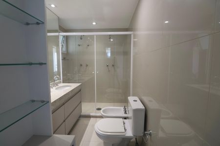 Apartamento para alugar com 300m², 4 quartos e 4 vagasBanheiro Suíte