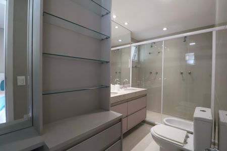 Apartamento para alugar com 300m², 4 quartos e 4 vagasBanheiro Suíte