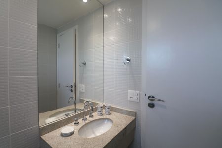 Apartamento para alugar com 300m², 4 quartos e 4 vagasBanheiro Suíte 4