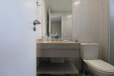 Apartamento para alugar com 300m², 4 quartos e 4 vagasBanheiro Suíte 3