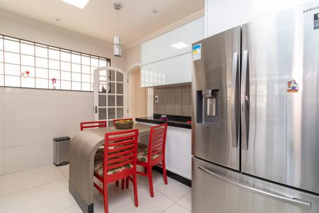 Casa para alugar com 500m², 3 quartos e 5 vagasCozinha