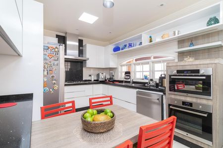 Casa para alugar com 500m², 3 quartos e 5 vagasCozinha