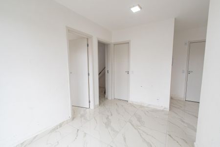 Apartamento para alugar com 37m², 2 quartos e sem vaga Apartamento para alugar com 37m², 2 quartos e sem vagaSala