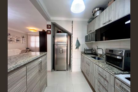 Casa de condomínio à venda com 133m², 3 quartos e 2 vagas Casa de condomínio à venda com 133m², 3 quartos e 2 vagasCozinha