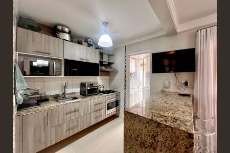 Casa de condomínio à venda com 133m², 3 quartos e 2 vagas Casa de condomínio à venda com 133m², 3 quartos e 2 vagasCozinha