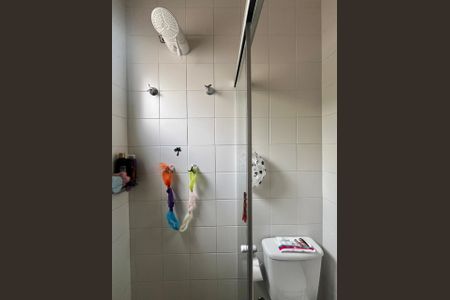 Casa de condomínio à venda com 133m², 3 quartos e 2 vagas Casa de condomínio à venda com 133m², 3 quartos e 2 vagasBanheiro da Suíte 1