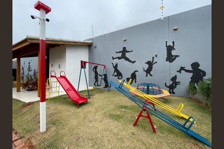 Casa de condomínio para alugar com 70m², 3 quartos e 2 vagasÁrea comum - Playground