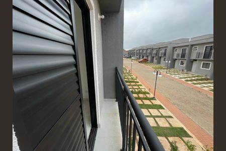 Casa de condomínio para alugar com 70m², 3 quartos e 2 vagasVaranda da Suíte 
