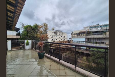 Apartamento à venda com 178m², 3 quartos e 2 vagasCobertura