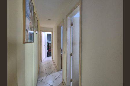 Apartamento à venda com 178m², 3 quartos e 2 vagasCorredor