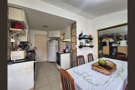 Apartamento à venda com 178m², 3 quartos e 2 vagasCozinha
