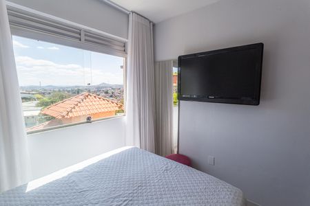 Apartamento à venda com 55m², 2 quartos e 1 vaga Apartamento à venda com 55m², 2 quartos e 1 vagaQuarto 1