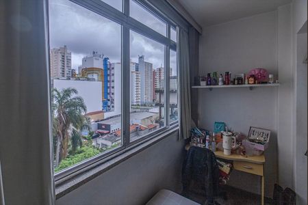 Apartamento à venda com 90m², 2 quartos e 1 vaga Apartamento à venda com 90m², 2 quartos e 1 vagaSacada Sala