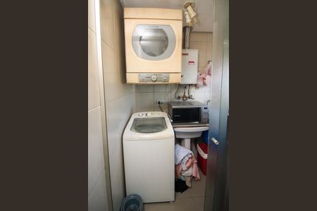 Apartamento à venda com 76m², 3 quartos e 2 vagas Apartamento à venda com 76m², 3 quartos e 2 vagasÁrea de Serviço