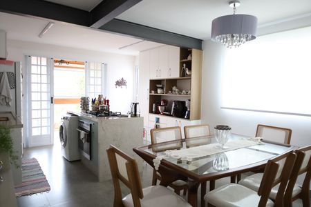 Casa à venda com 98m², 3 quartos e 2 vagasCopa