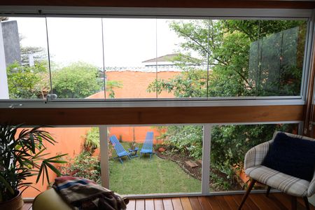 Casa à venda com 98m², 3 quartos e 2 vagasÁrea comum