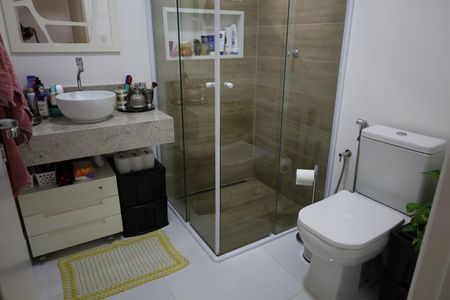 Casa à venda com 98m², 3 quartos e 2 vagasBanheiro do Quarto 2