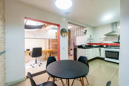 Apartamento à venda com 138m², 3 quartos e 2 vagasCopa