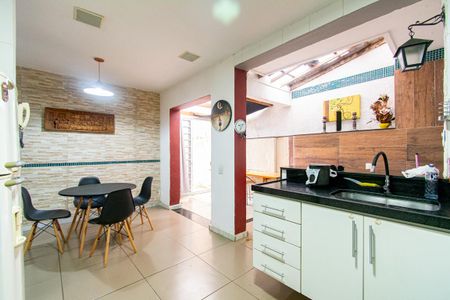 Apartamento à venda com 138m², 3 quartos e 2 vagasCozinha