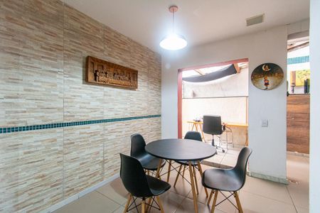 Apartamento à venda com 138m², 3 quartos e 2 vagasCopa