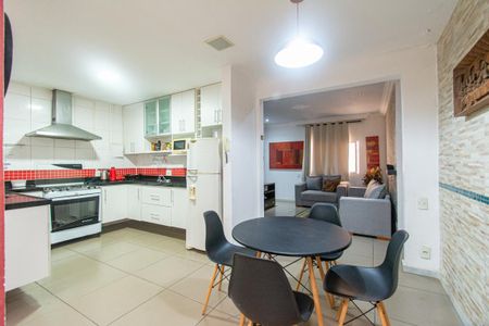 Apartamento à venda com 138m², 3 quartos e 2 vagasCozinha