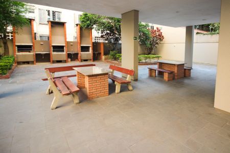 Apartamento à venda com 49m², 1 quarto e sem vagaÁrea comum - Churrasqueira