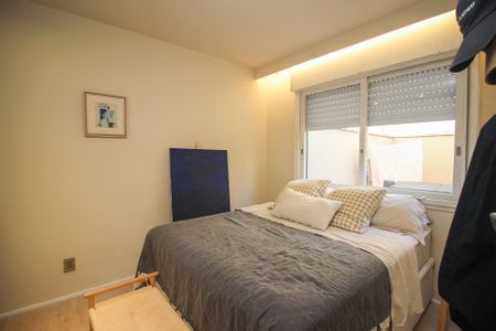 Quarto de apartamento à venda com 1 quarto, 49m² em Farroupilha, Porto Alegre