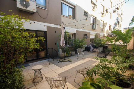 Apartamento à venda com 49m², 1 quarto e sem vagaQuintal