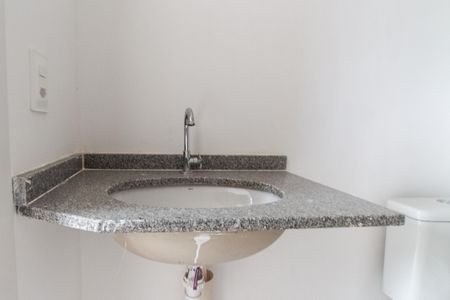 Apartamento à venda com 81m², 3 quartos e 1 vagaBanheiro Social
