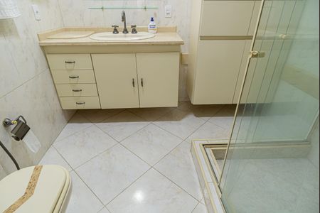 Apartamento à venda com 111m², 3 quartos e 1 vagaBanheiro da Suíte