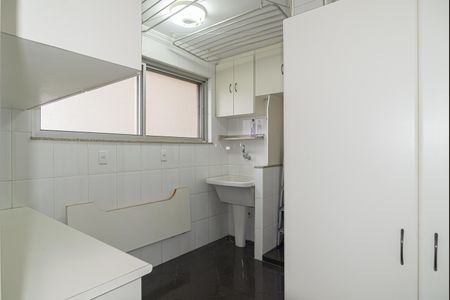Apartamento à venda com 111m², 3 quartos e 1 vagaÁrea de Serviço