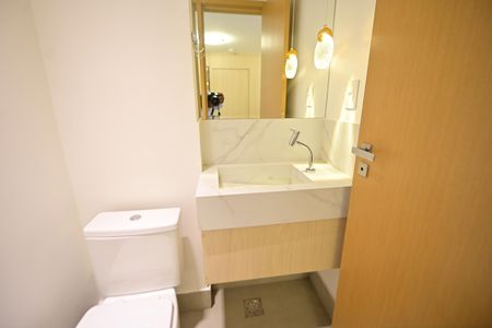 Apartamento para alugar com 75m², 2 quartos e 1 vagaLavabo