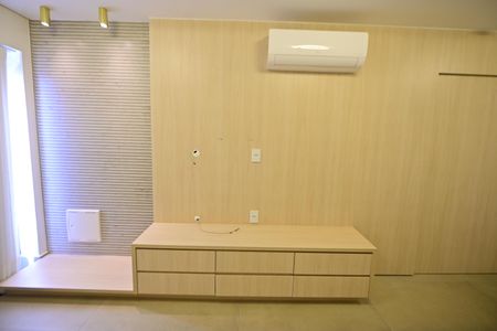 Sala de apartamento para alugar com 2 quartos, 75m² em Setor Bueno, Goiânia