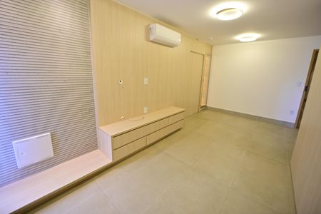 Apartamento para alugar com 75m², 2 quartos e 1 vagaSala