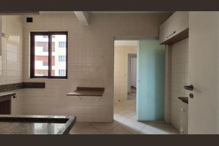 Apartamento à venda com 96m², 3 quartos e 1 vagaCozinha