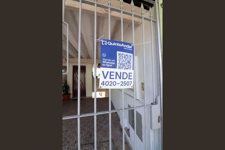 Casa à venda com 165m², 4 quartos e 2 vagasPlaca