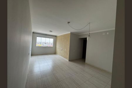 Sala de apartamento para alugar com 3 quartos, 90m² em Osvaldo Rezende, Uberlândia