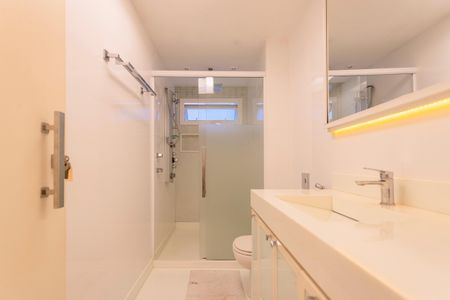 Apartamento à venda com 128m², 2 quartos e 1 vagaSuíte