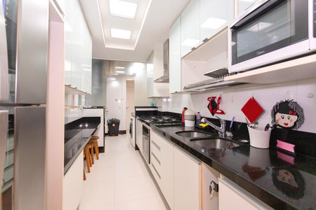 Apartamento à venda com 128m², 2 quartos e 1 vagaCozinha