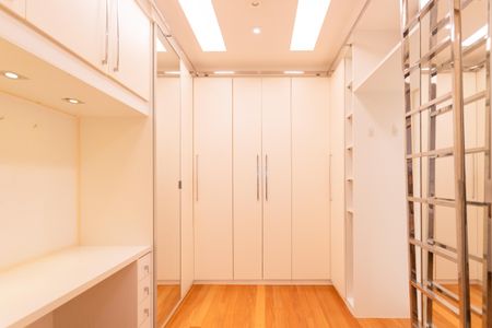 Apartamento à venda com 128m², 2 quartos e 1 vagaCorredor