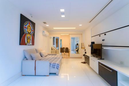 Apartamento à venda com 128m², 2 quartos e 1 vagaSala