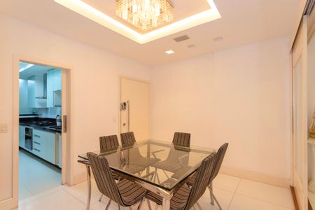 Apartamento à venda com 128m², 2 quartos e 1 vagaCopa