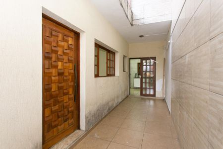 Casa para alugar com 130m², 3 quartos e 3 vagasCorredor