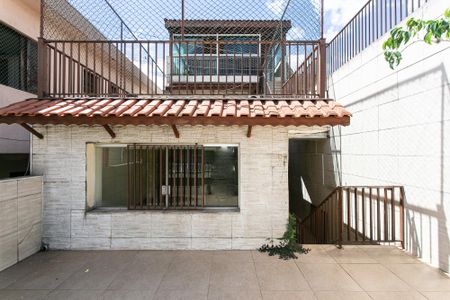 Casa para alugar com 130m², 3 quartos e 3 vagasVaranda