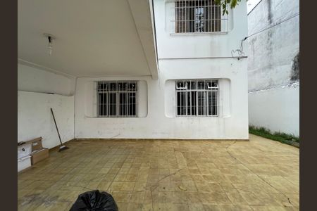 Casa à venda com 163m², 4 quartos e 2 vagas Casa à venda com 163m², 4 quartos e 2 vagasGaragem