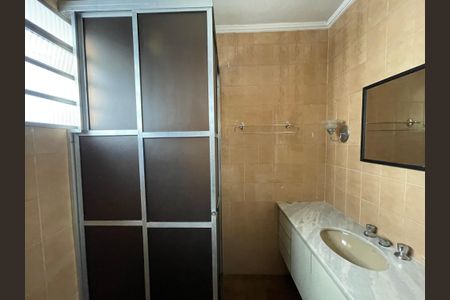 Casa à venda com 163m², 4 quartos e 2 vagas Casa à venda com 163m², 4 quartos e 2 vagasBanheiro da Suíte