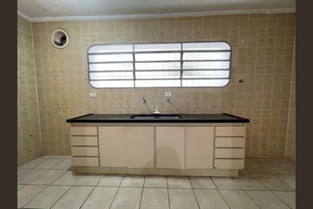 Casa à venda com 163m², 4 quartos e 2 vagas Casa à venda com 163m², 4 quartos e 2 vagasCozinha