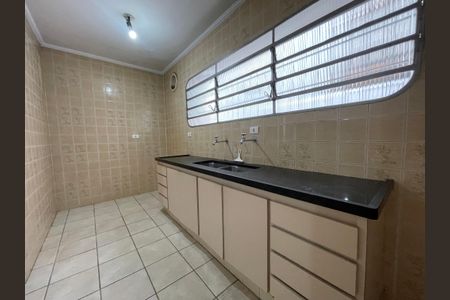 Casa à venda com 163m², 4 quartos e 2 vagas Casa à venda com 163m², 4 quartos e 2 vagasCozinha